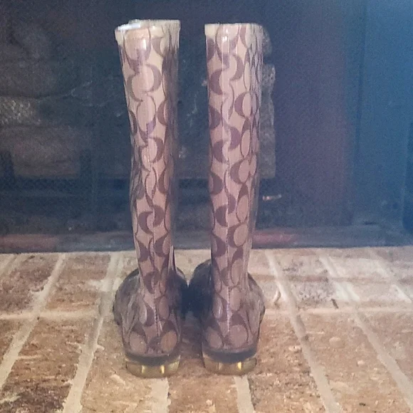 COACH RAIN BOOTS SZ 7 - Picture 2 of 7